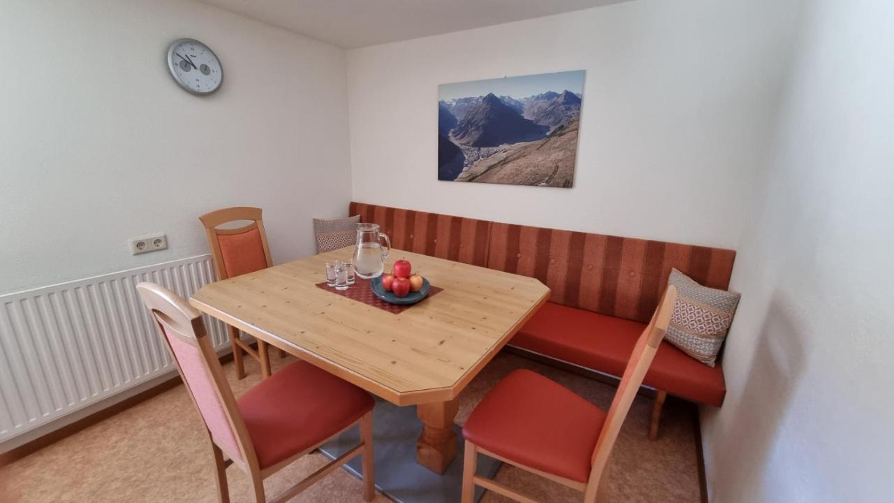 Sonnenkogel Appartement Galtuer Exterior photo